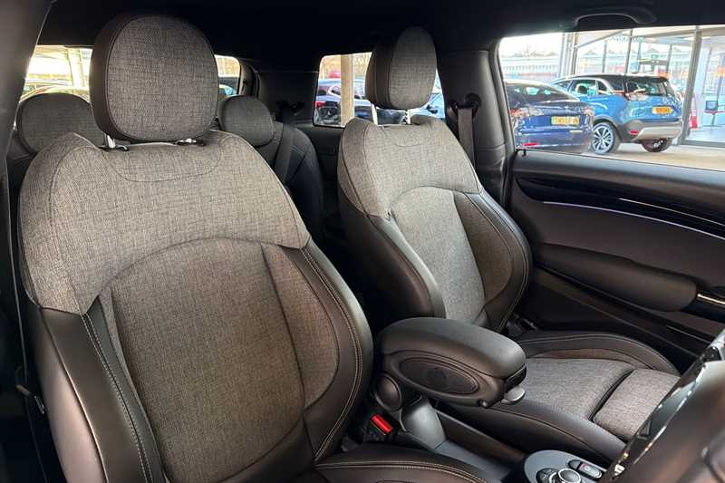 Used MINI Electric Hatch 2022 for sale - 76661327: Photo 23