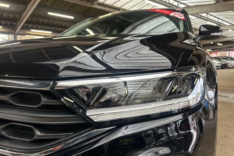 Used Volkswagen T-Roc 2023 for sale - 76930924: Photo 29