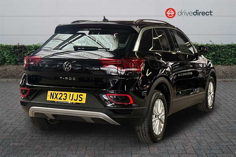 Used Volkswagen T-Roc 2023 for sale - 76930924: Photo 3