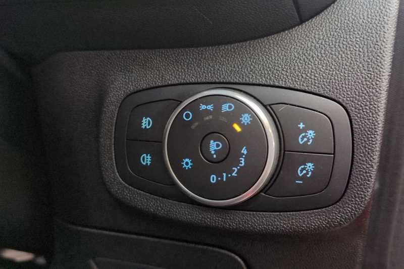 Used Ford Fiesta 2019 for sale - 77712102: Photo 38