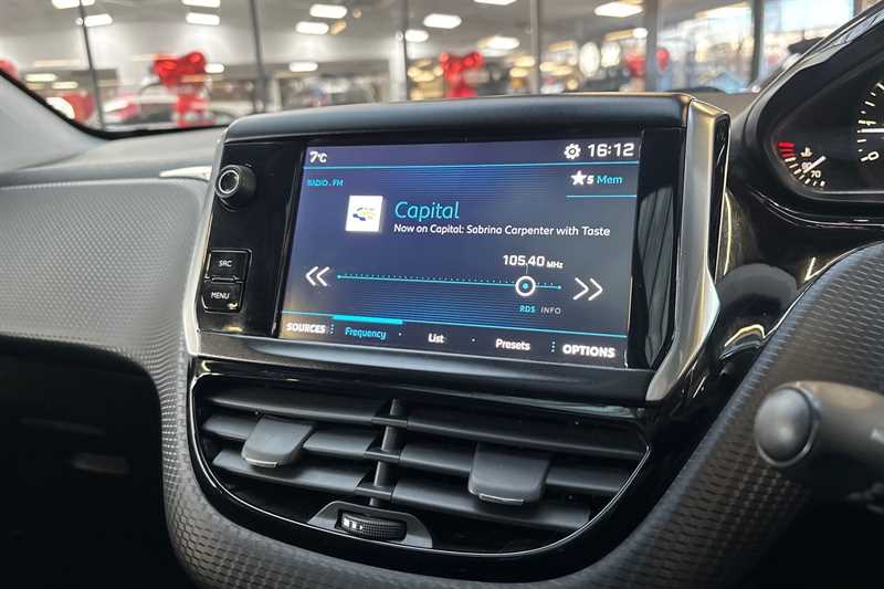 Used Peugeot 208 2018 for sale - 77727233: Photo 17