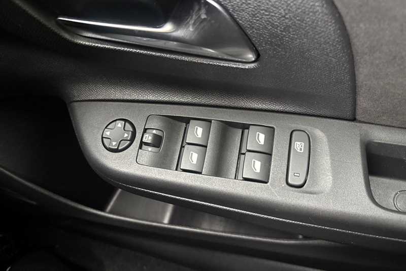 Used Vauxhall Corsa 2023 for sale - 78131276: Photo 16