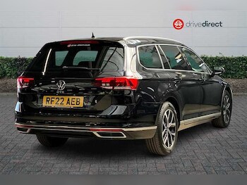 Used Volkswagen Passat 2022 for sale - 79148831: Photo