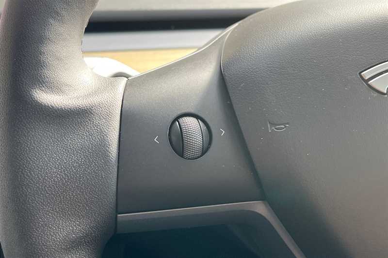 Used Tesla Model Y 2023 for sale - 76443855: Photo 21