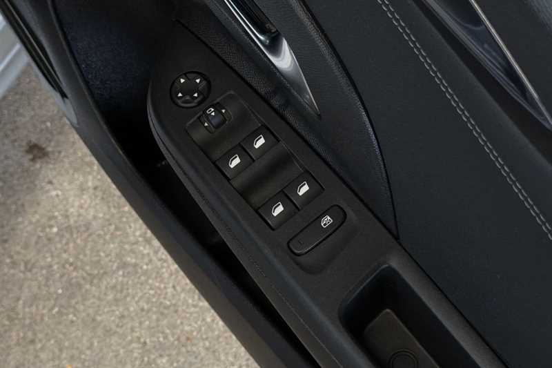 Used Vauxhall Corsa 2022 for sale - 76329410: Photo 16