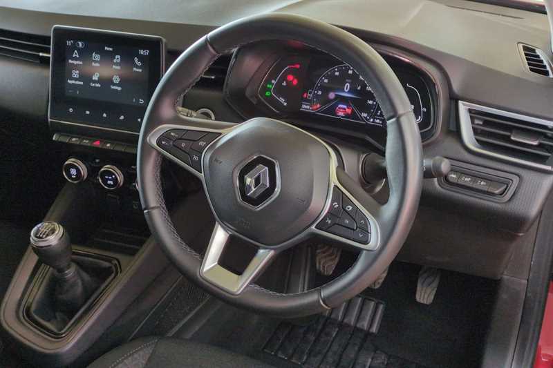 Used Renault Clio 2023 for sale - 77800998: Photo 3