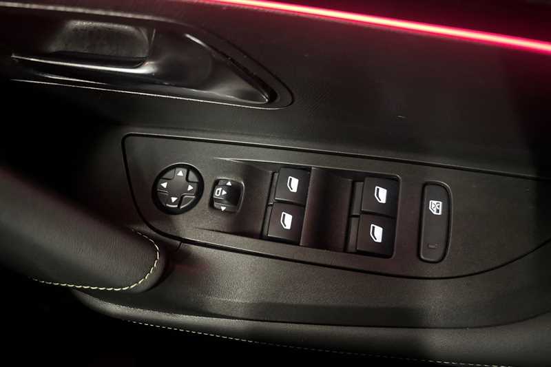 Used Peugeot E-2008 2021 for sale - 77727288: Photo 16