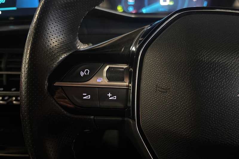 Used Peugeot E-2008 2021 for sale - 77727288: Photo 21