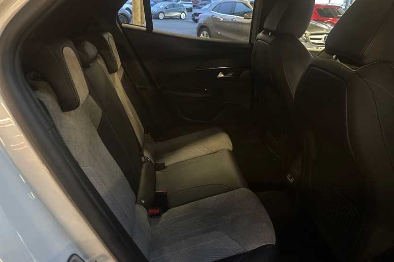 Used Peugeot E-2008 2021 for sale - 77727288: Photo 24