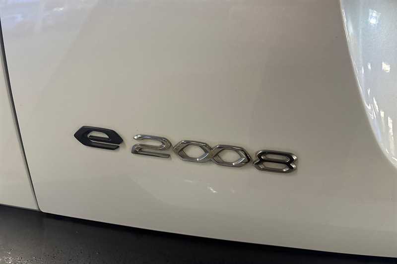 Used Peugeot E-2008 2021 for sale - 77727288: Photo 30