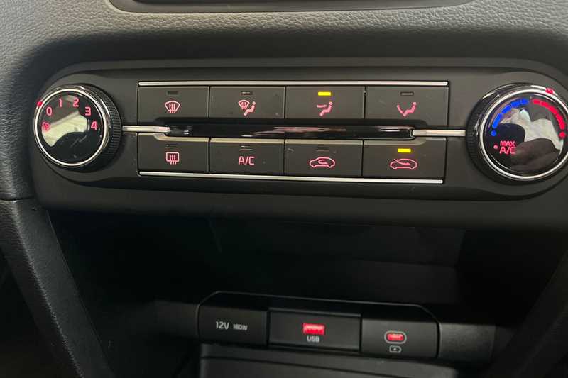 Used Kia XCeed 2023 for sale - 78217629: Photo 15