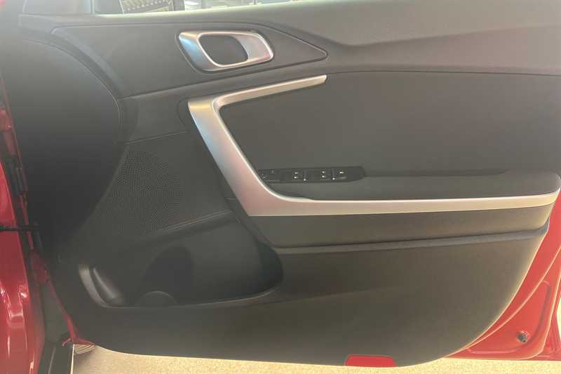 Used Kia XCeed 2023 for sale - 78217629: Photo 27