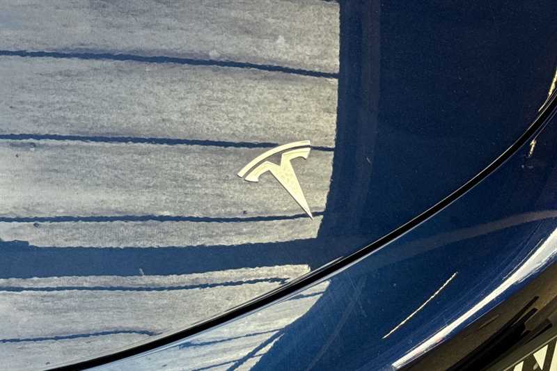 Used Tesla Model 3 2020 for sale - 76530495: Photo 42
