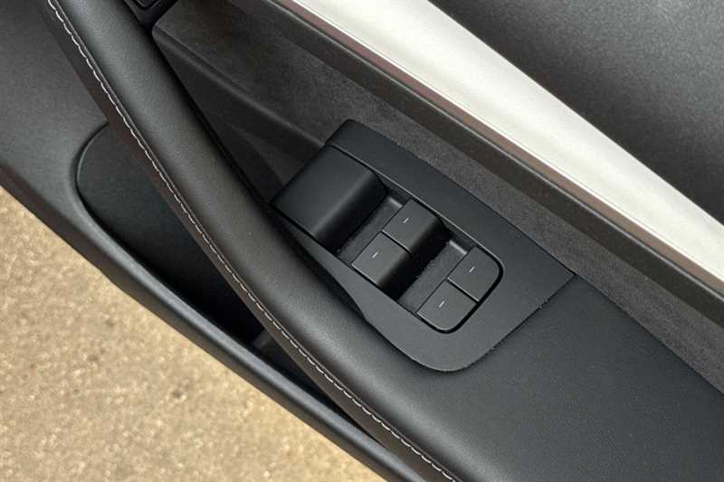 Used Tesla Model 3 2022 for sale - 76242648: Photo 16
