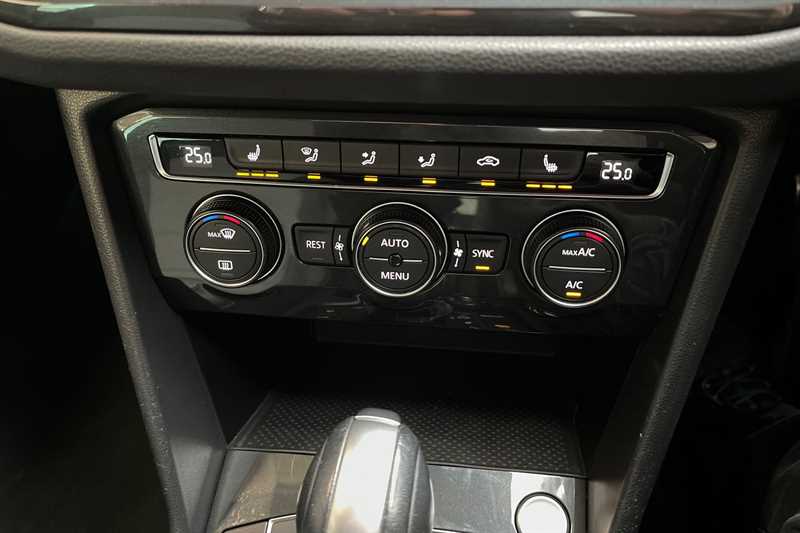 Used Volkswagen Tiguan 2020 for sale - 77900370: Photo 15