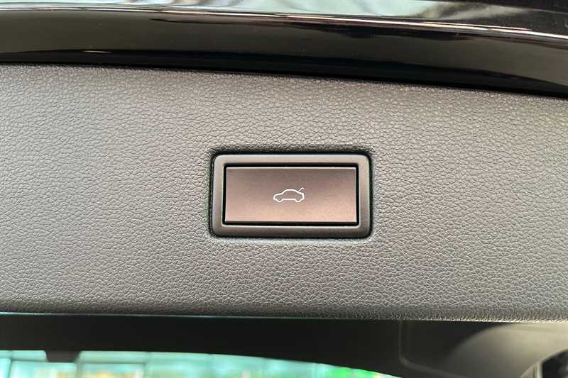 Used Volkswagen Tiguan 2020 for sale - 77900370: Photo 38