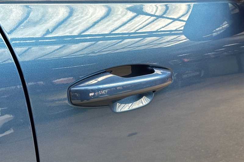 Used Volvo XC40 for sale - 77349449: Photo 33