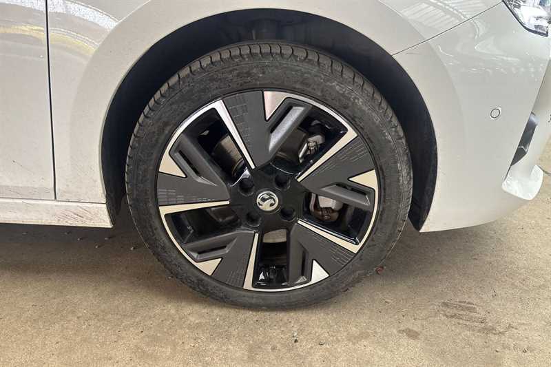 Used Vauxhall Corsa 2023 for sale - 78076346: Photo 2