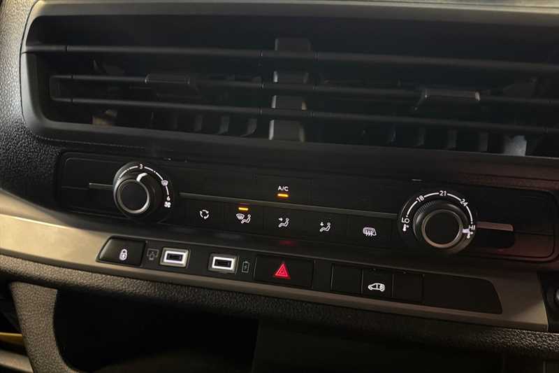 Used Vauxhall Vivaro 2024 for sale - 77429952: Photo 15