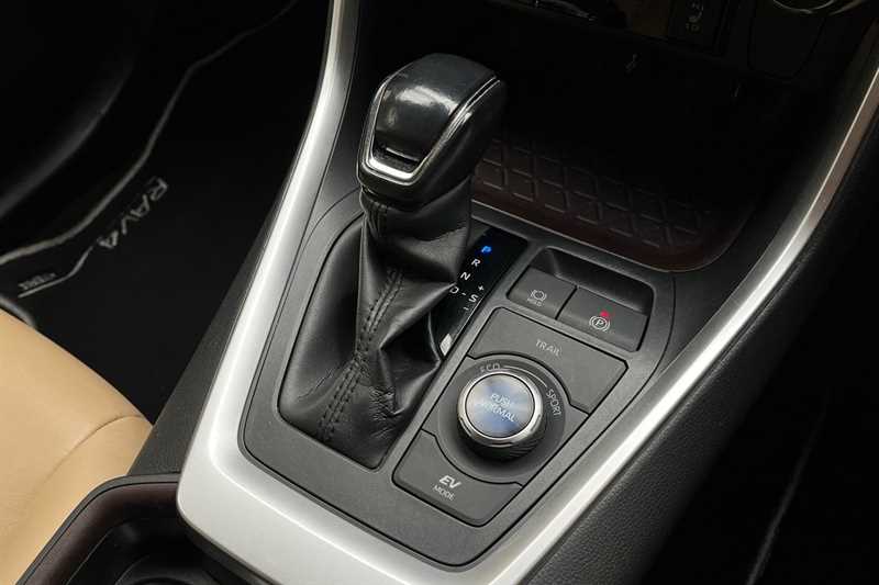 Used Toyota RAV4 2020 for sale - 76444006: Photo 41