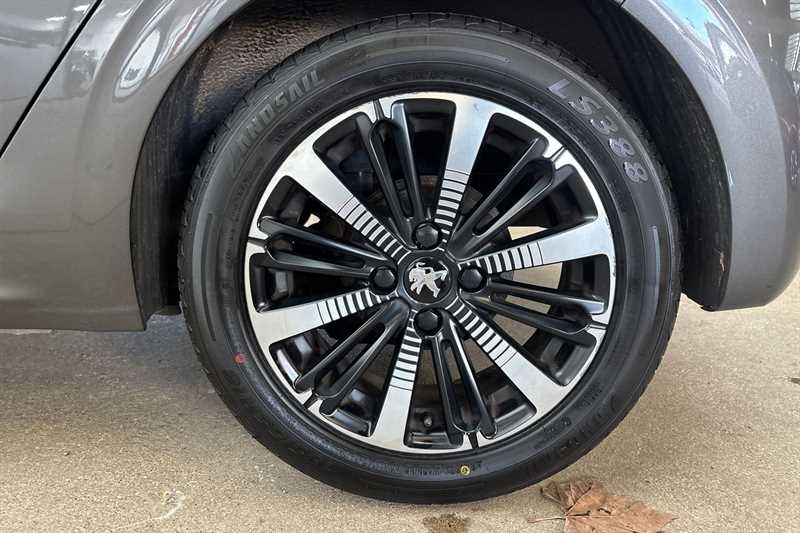 Used Peugeot 208 2018 for sale - 77712289: Photo 11