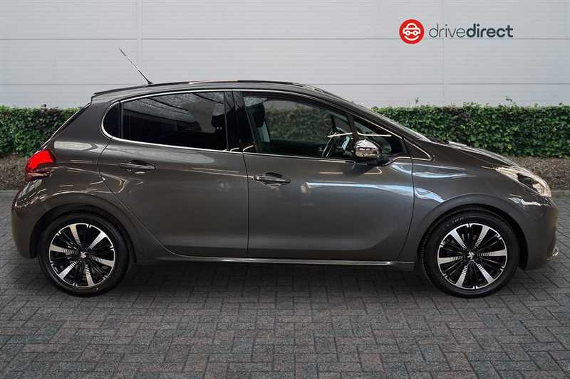 Used Peugeot 208 2018 for sale - 77712289: Photo 2