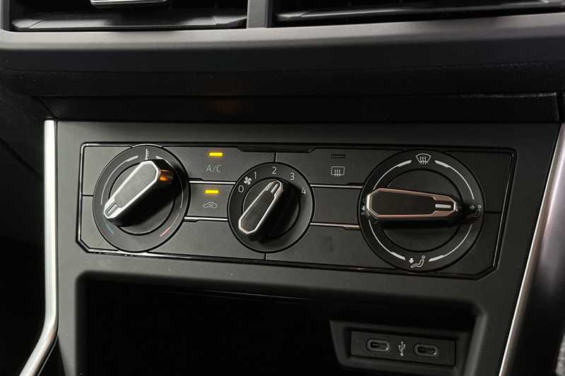 Used Volkswagen Polo 2023 for sale - 76530755: Photo 15