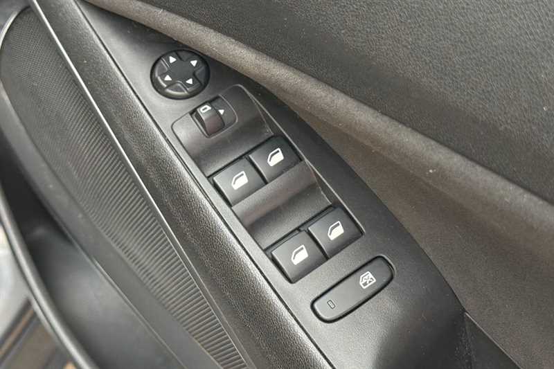 Used Vauxhall Crossland 2022 for sale - 76945103: Photo 16