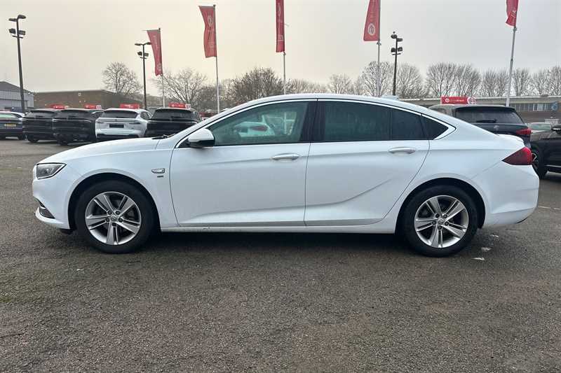 Used Vauxhall Insignia for sale - 76828294: Photo 4