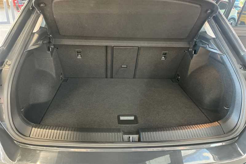 Used Volkswagen T-Roc 2021 for sale - 76956418: Photo 25