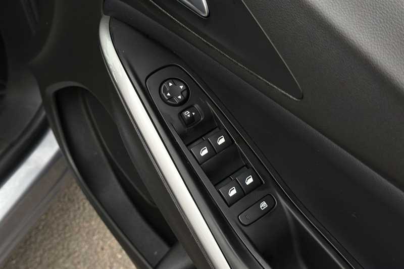 Used Vauxhall Grandland 2023 for sale - 76756247: Photo 16