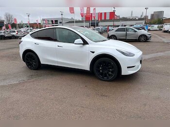 Used Tesla Model Y undefined for sale - 77474133: Photo