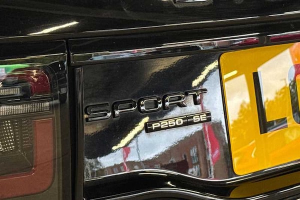 Used Land Rover Discovery Sport 2019 for sale - 76176411: Photo 30