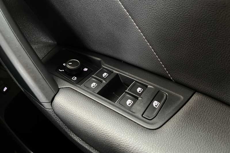 Used Volkswagen Tiguan 2020 for sale - 77887223: Photo 16