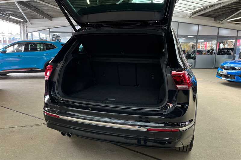 Used Volkswagen Tiguan 2020 for sale - 77887223: Photo 25