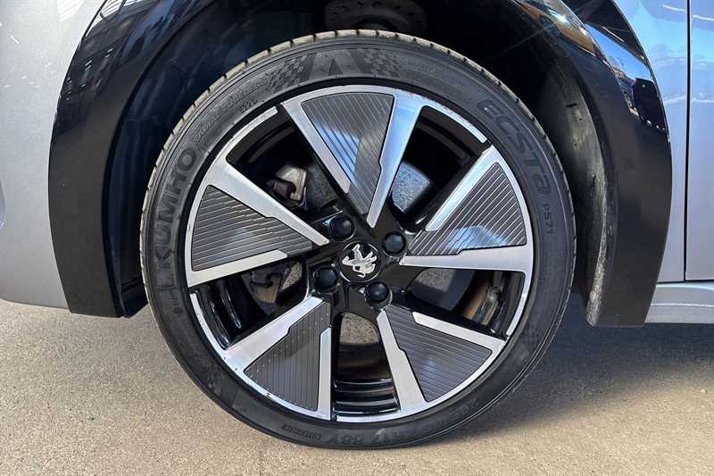 Used Peugeot E-208 for sale - 78119832: Photo 12