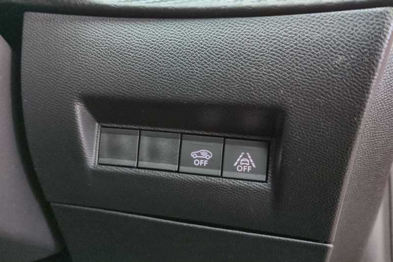 Used Peugeot 2008 2020 for sale - 77829063: Photo 38