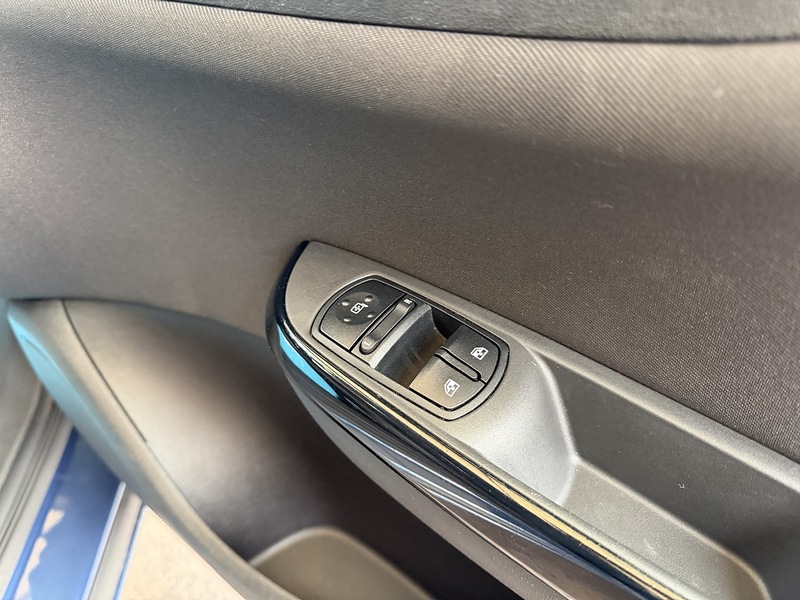 Used Vauxhall Corsa 2015 for sale - 77707928: Photo 15