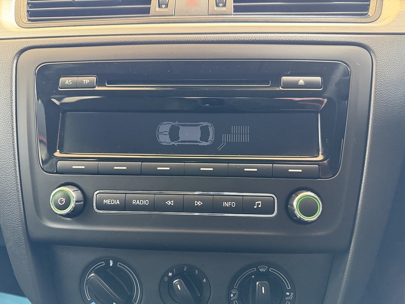 Used Skoda Rapid 2015 for sale - 77432607: Photo 15