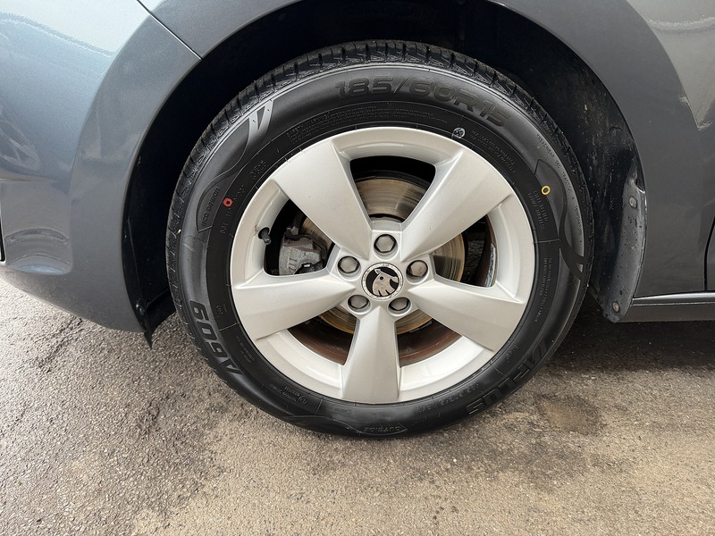 Used Skoda Rapid 2015 for sale - 77432607: Photo 18