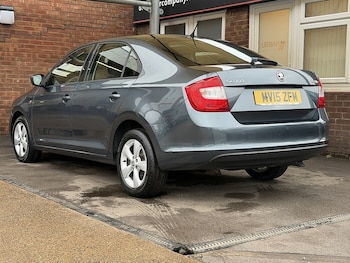 Used Skoda Rapid 2015 for sale - 77432607: Photo