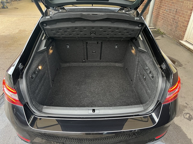 Used Skoda Superb 2015 for sale - 76798839: Photo 13