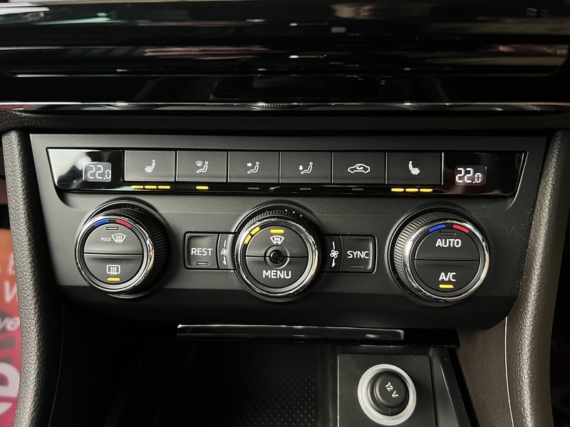 Used Skoda Superb 2015 for sale - 76798839: Photo 22