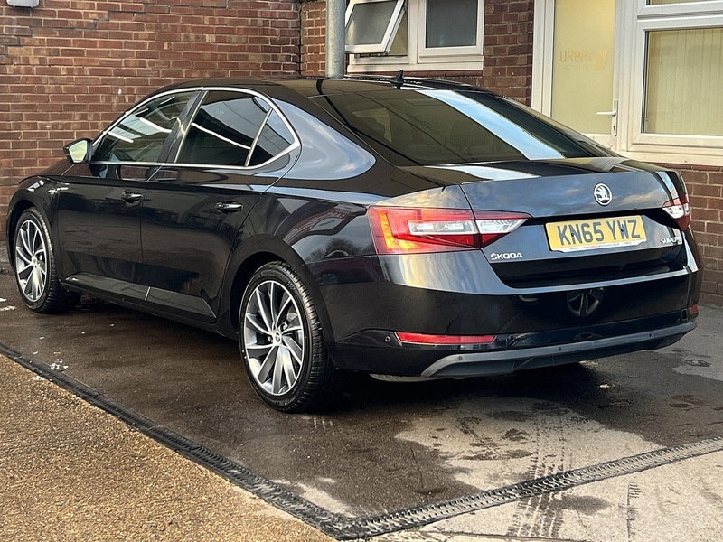 Used Skoda Superb 2015 for sale - 76798839: Photo 4