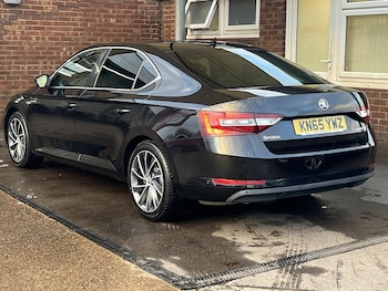 Used Skoda Superb 2015 for sale - 76798839: Photo