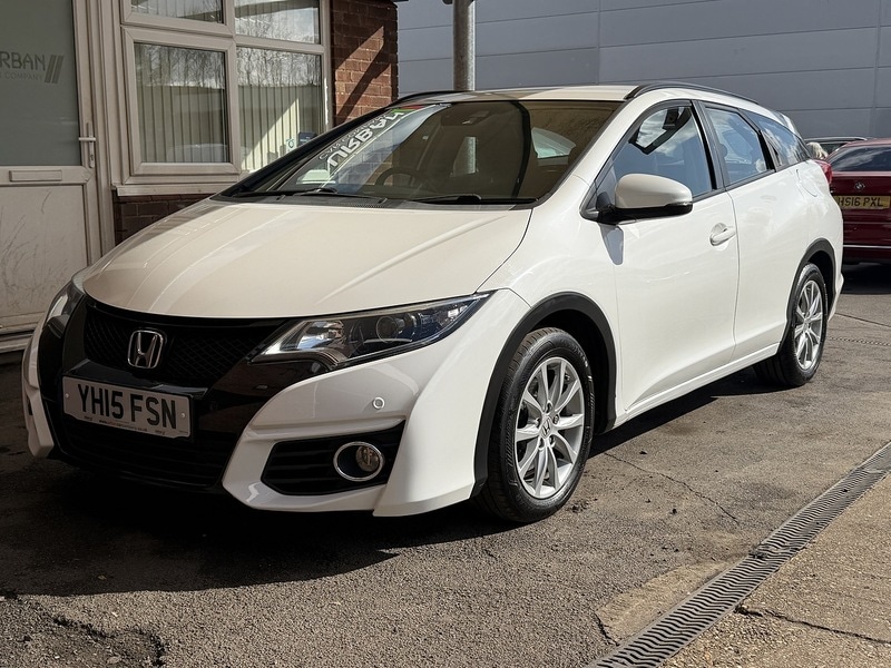Used Honda Civic 2015 for sale - 77900818: Photo 2