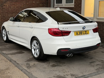Used BMW 3 Series 2018 for sale - 77034318: Photo