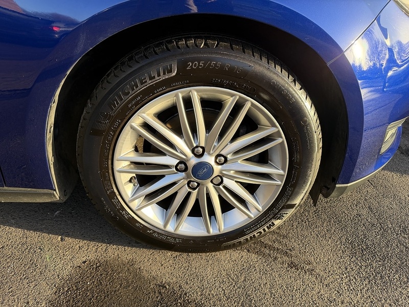 Used Ford Focus 2017 for sale - 76919738: Photo 9