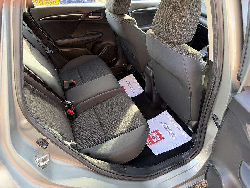 Used Honda Jazz 2015 for sale - 77351186: Photo 11