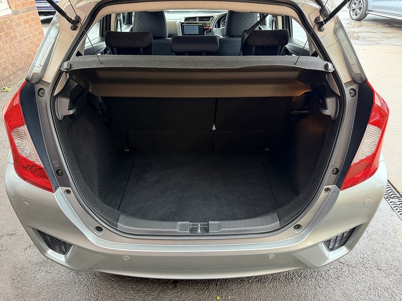 Used Honda Jazz 2015 for sale - 77351186: Photo 12